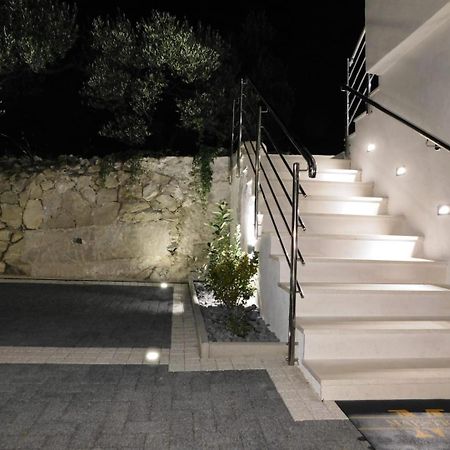 Maestral Apartment Veliko Brdo  Bagian luar foto