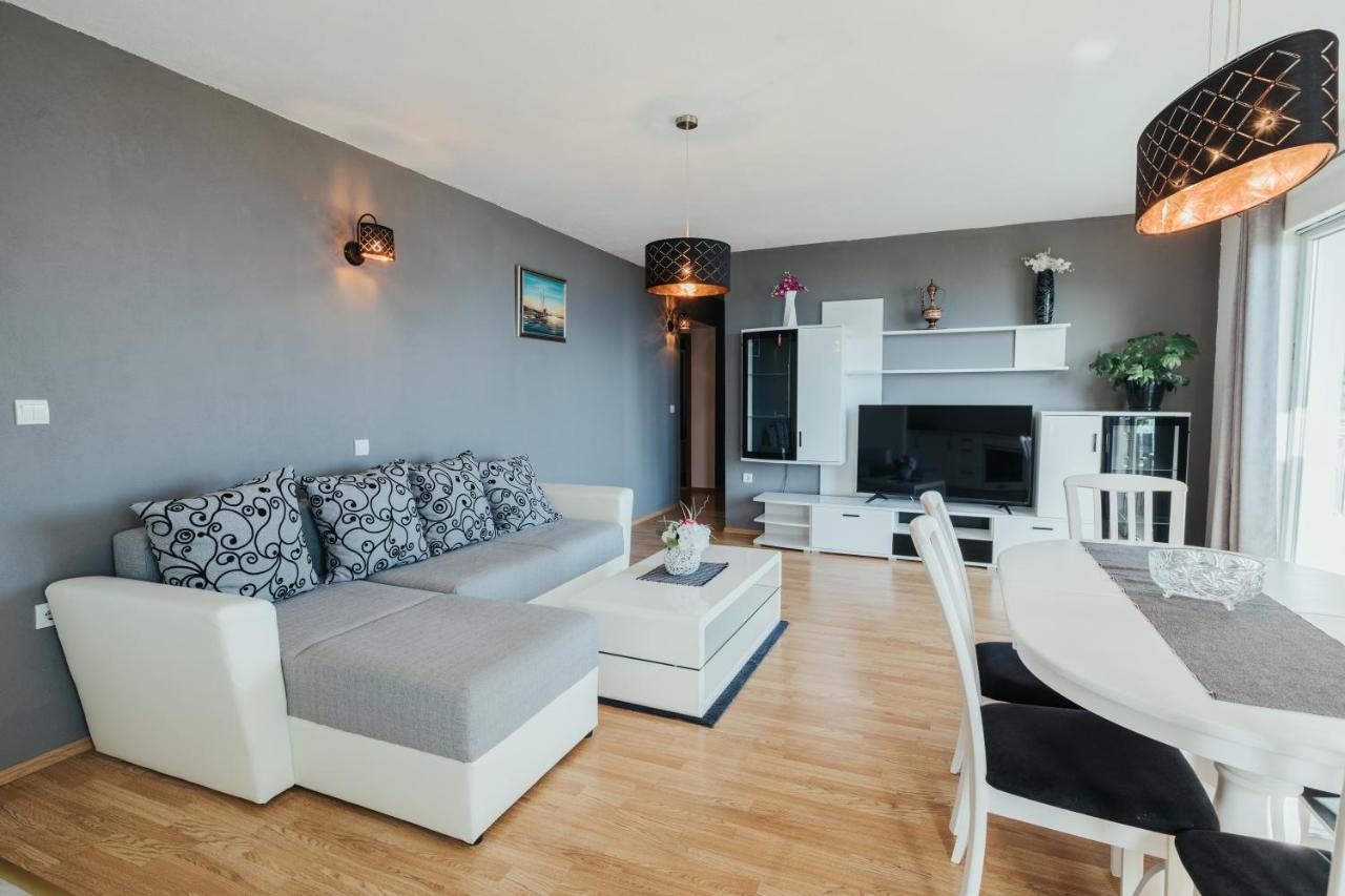 Maestral Apartment Veliko Brdo  Bagian luar foto