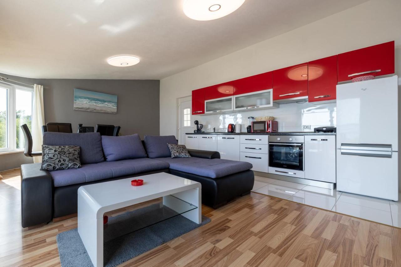 Maestral Apartment Veliko Brdo  Bagian luar foto