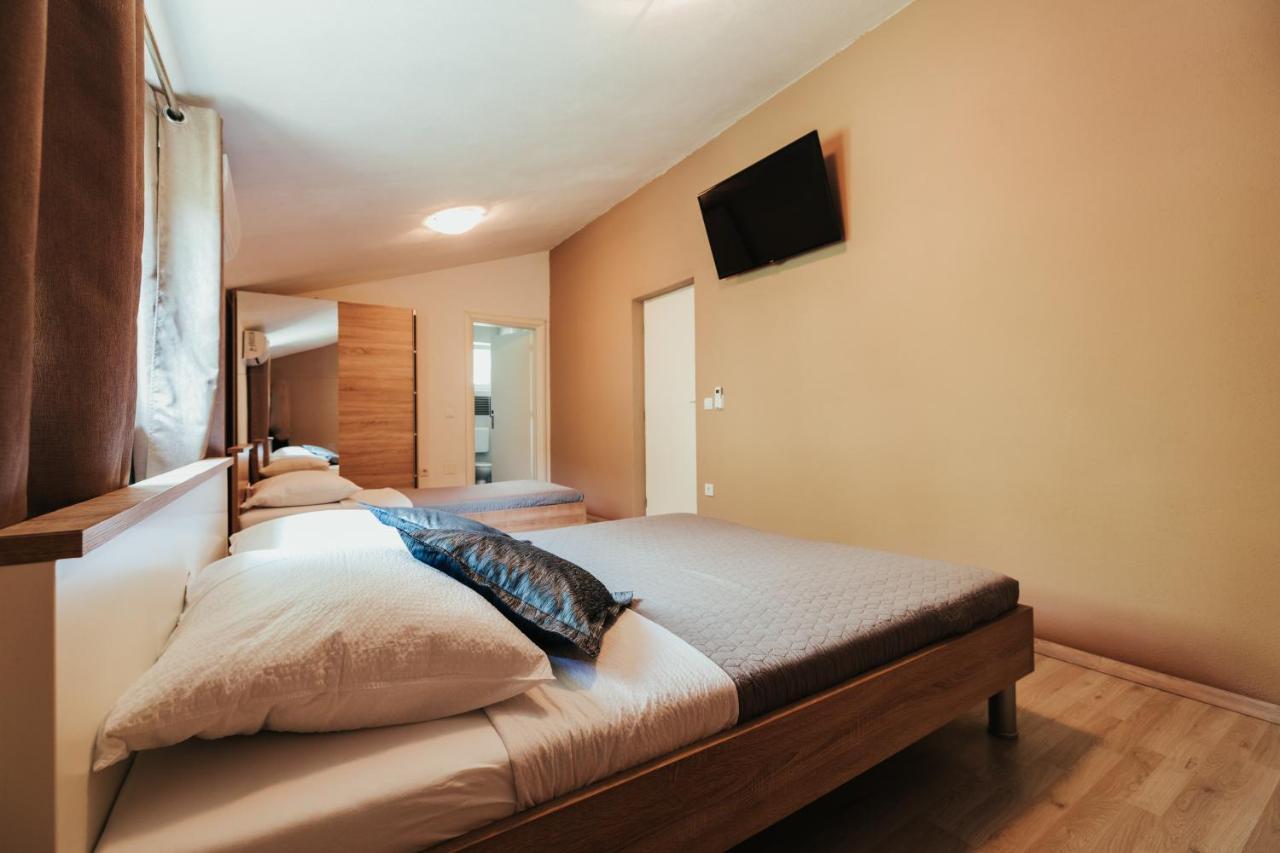 Maestral Apartment Veliko Brdo  Bagian luar foto