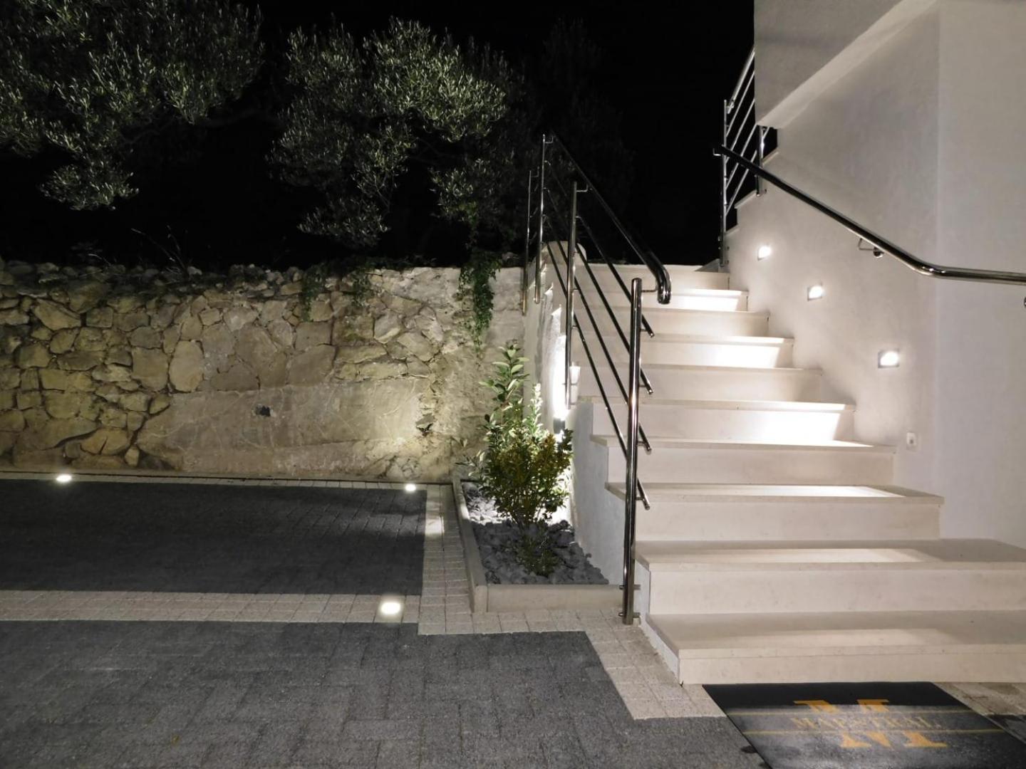 Maestral Apartment Veliko Brdo  Bagian luar foto