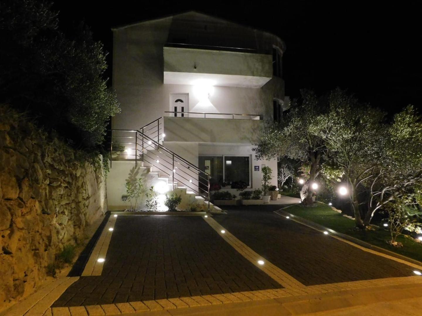Maestral Apartment Veliko Brdo  Bagian luar foto